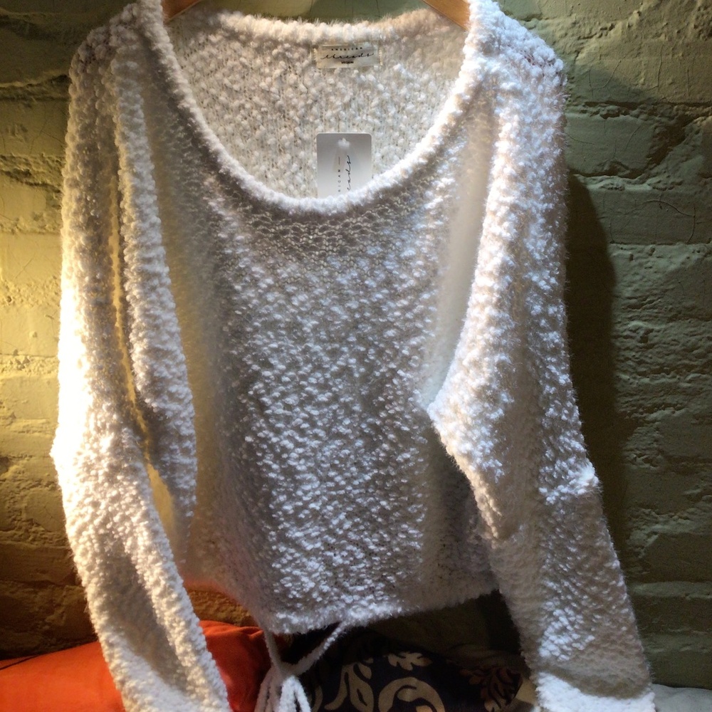 American Threads pullover